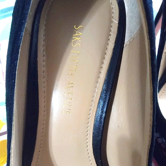 SOLD!!!Vintage Saks fifth avenue black suede pumps - Picture 2 of 14